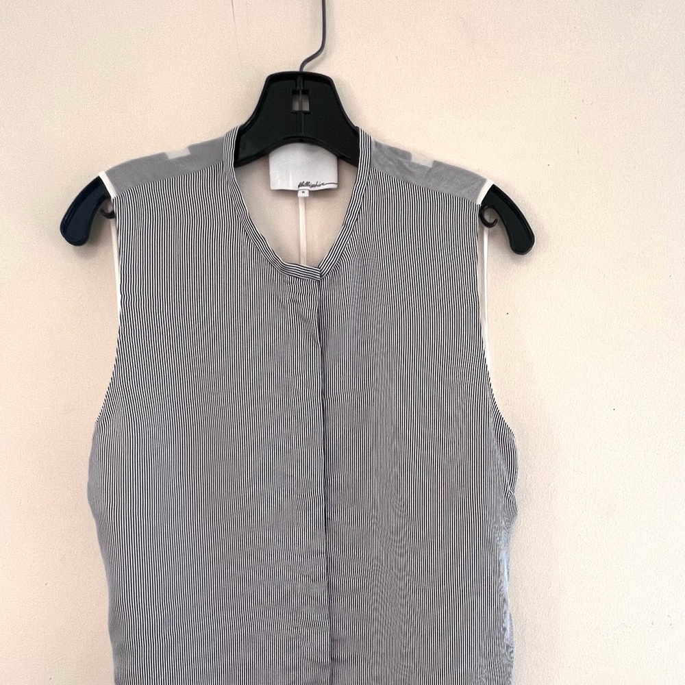 Pinstriped Gray/Ivory Sleeveless Top - Picture 2 of 7